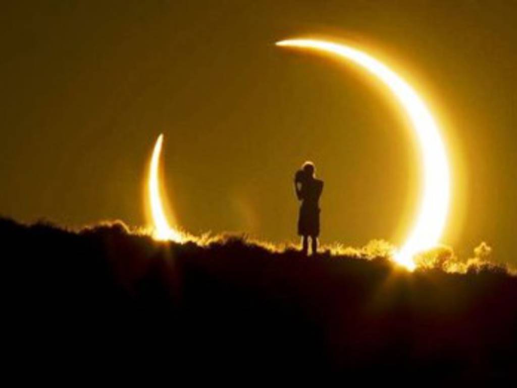 Eclissi di Sole, in Abruzzo c'è anche chi prega