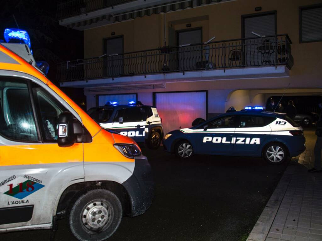 polizia ambulanza l'aquila