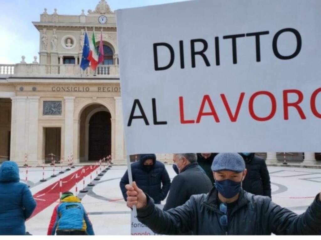 lavoratori abruzzesi emiciclo