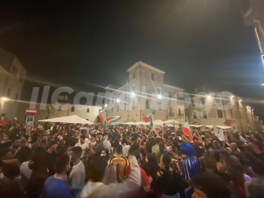 L'Aquila festeggiamenti euro2020 Italia