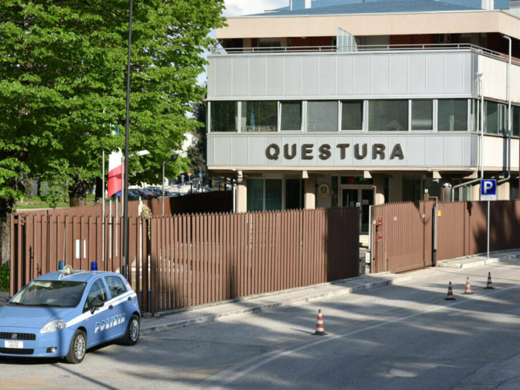 polizia l'aquila questura