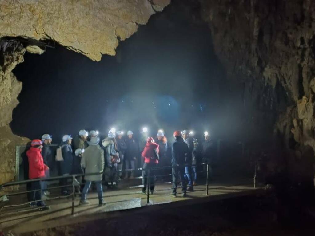 visite al buio grotte di stiffe