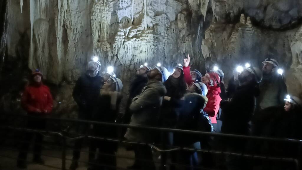 visite al buio grotte di stiffe