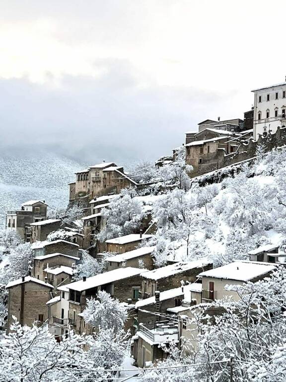 Capestrano neve foto di Simonetta Caruso Puglielli