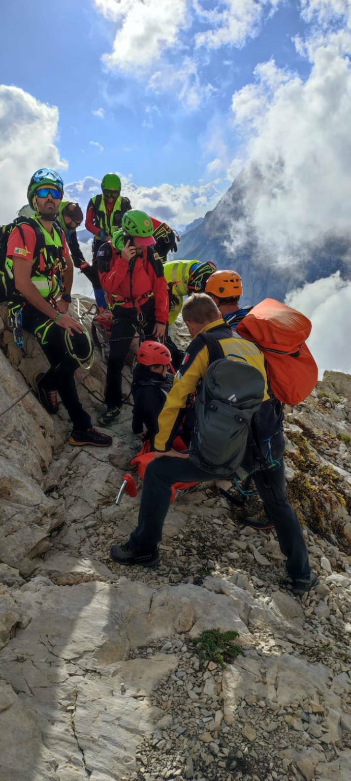 montagna soccorso alpino guardia di finanza