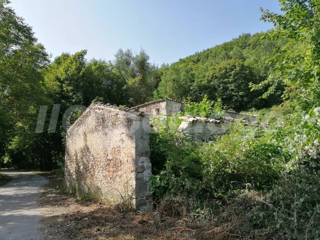 molina aterno: fiume, mulino, ponte