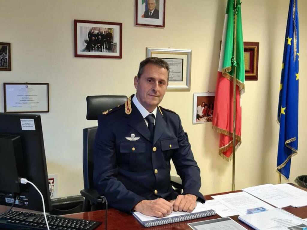 Polizia di Stato, il Calendario 2024 con le foto di Massimo Sestini - Il  Capoluogo