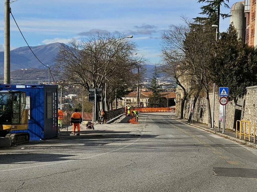 Semaforo in via XX Settembre, il restringimento di carreggiata si riduce di  100 metri - Il Capoluogo