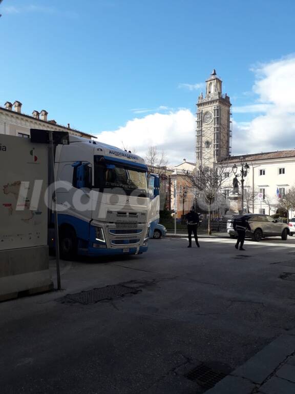 incidente sul lavoro piazza palazzo 