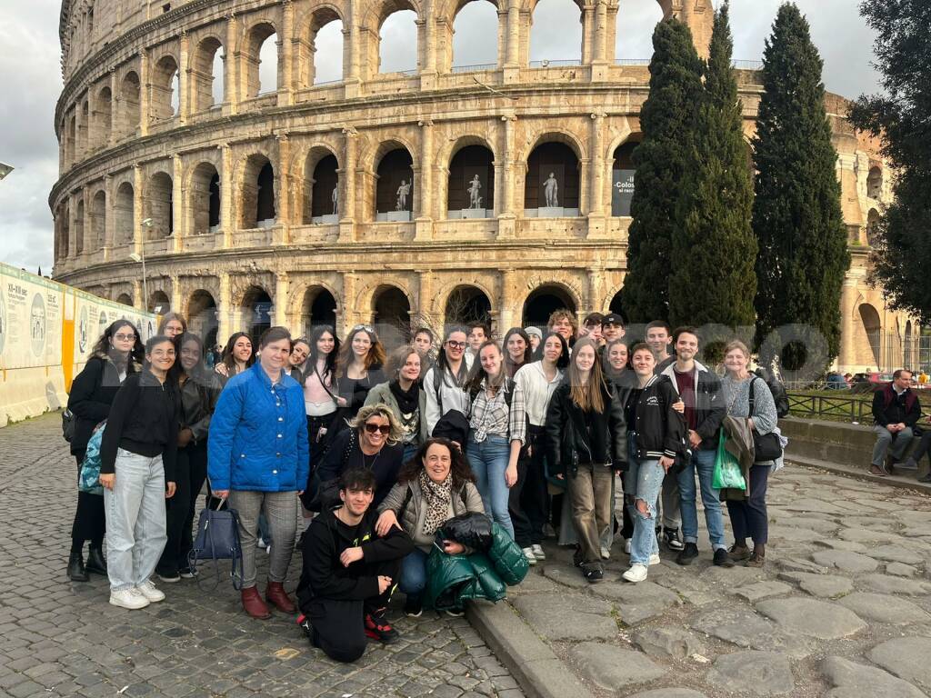 liceo linguistico cotugno scambio culturale budapest