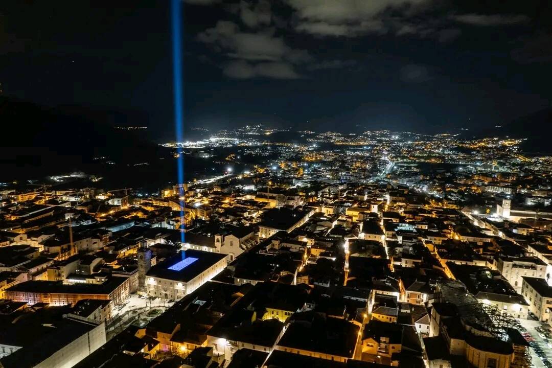 Faro blu terremoto L'Aquila 