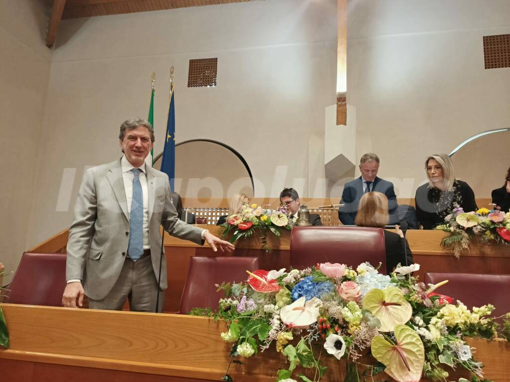 consiglio regionale insediamento 