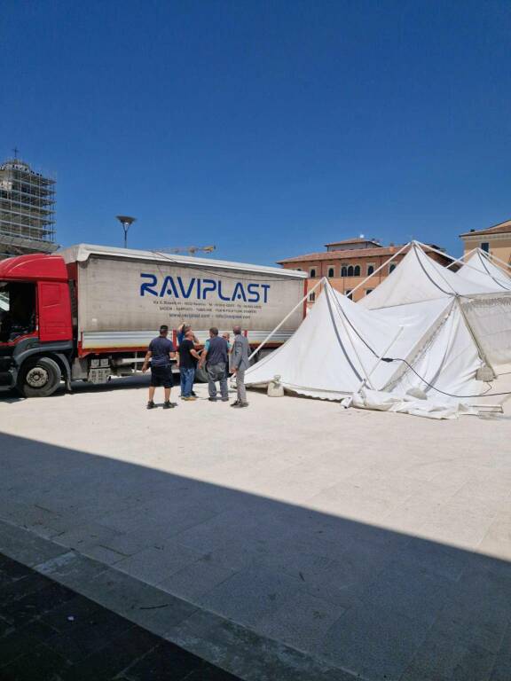 tir pavimentazione piazza duomo