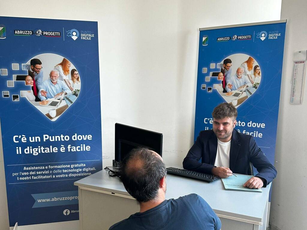 abruzzo progetti facilitazione digitale