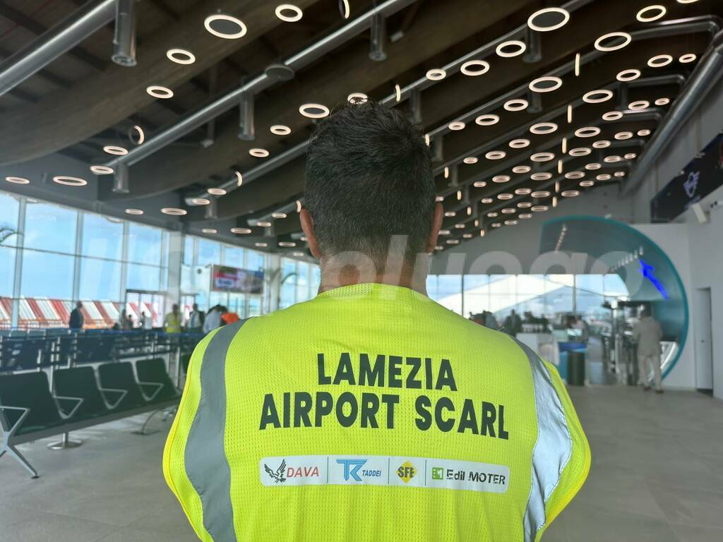 Nuova area partenze aeroporto Lamezia Terme 