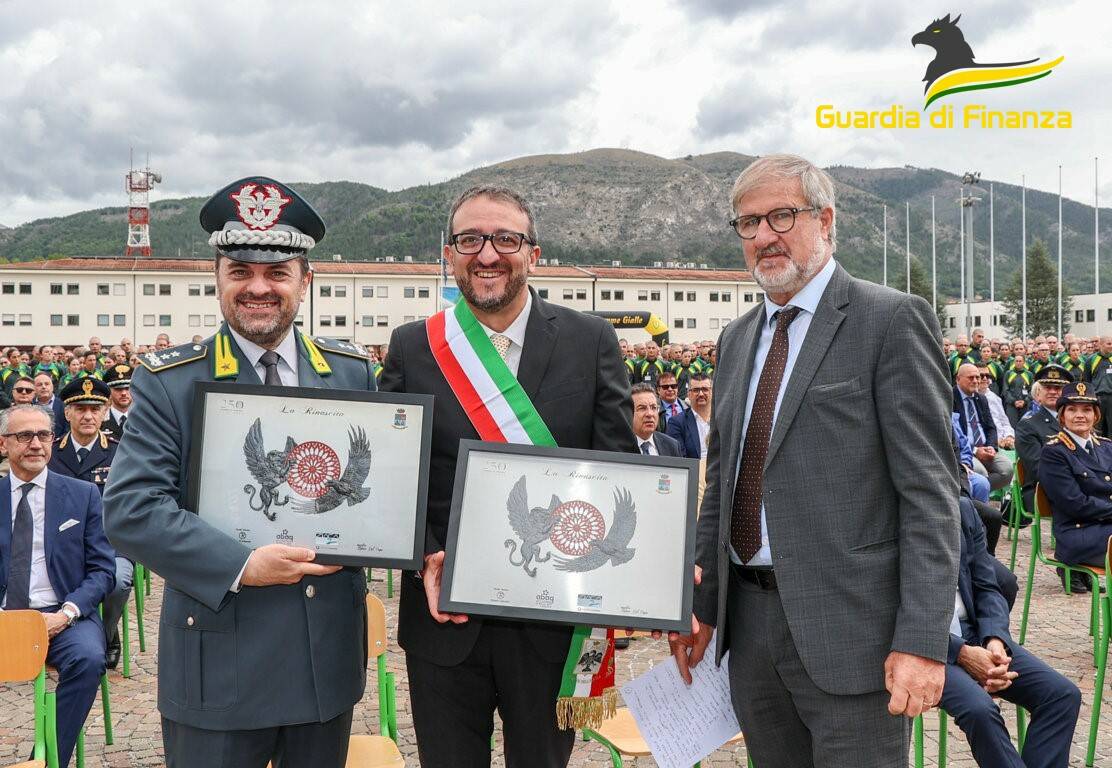 Bergiola Foscalina, guardia di finanza